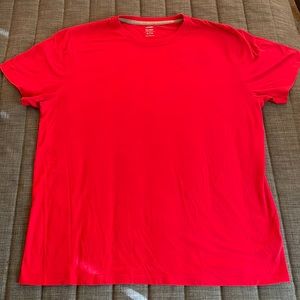 Red Old Navy Tee